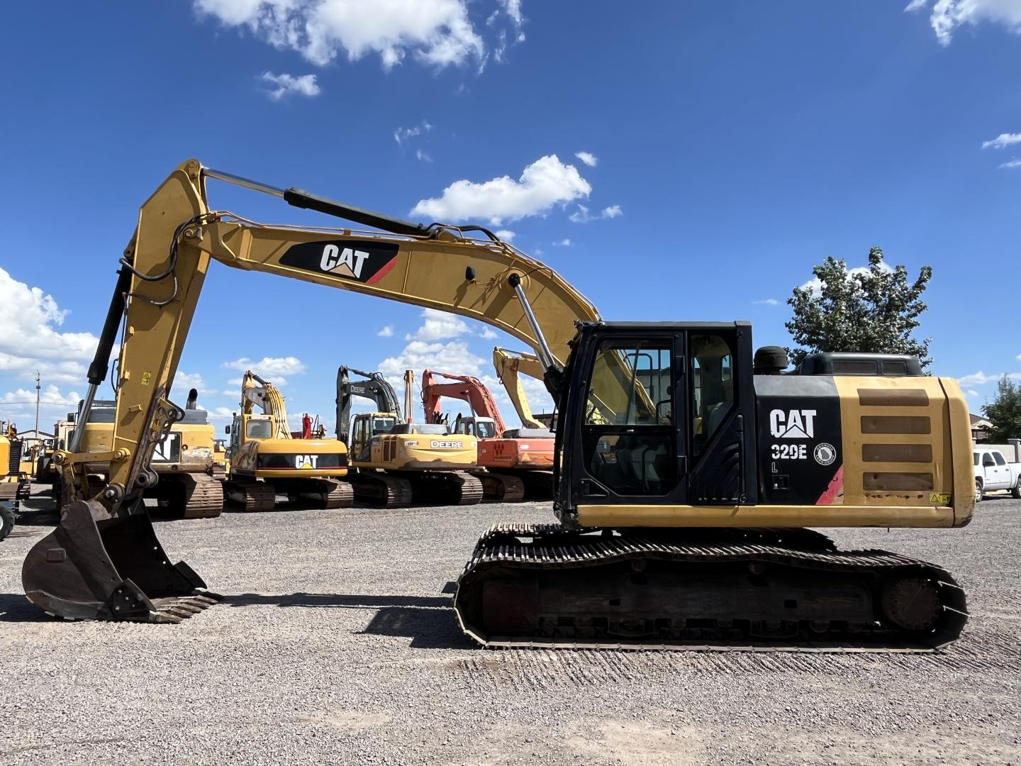 imagenes/INVOICE/2026/18954/Excavadora_Caterpillar_320EL_21.JPG