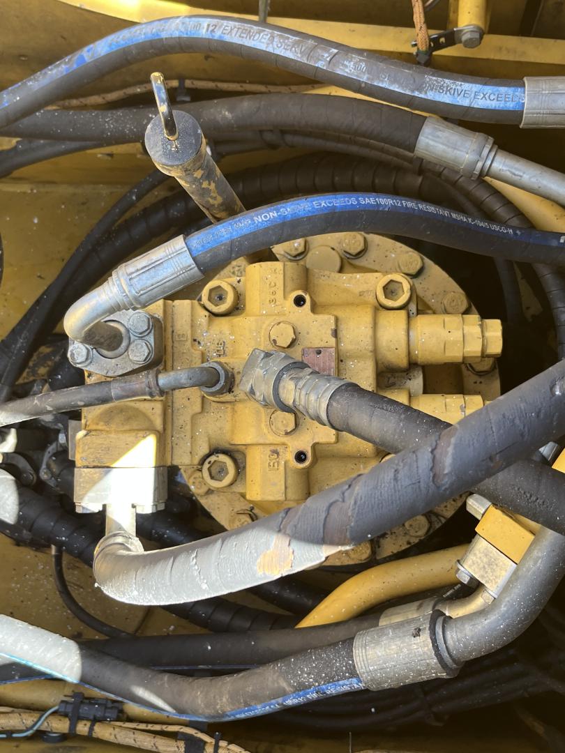 imagenes/INVOICE/2026/18954/Excavadora_Caterpillar_320EL_40.JPG