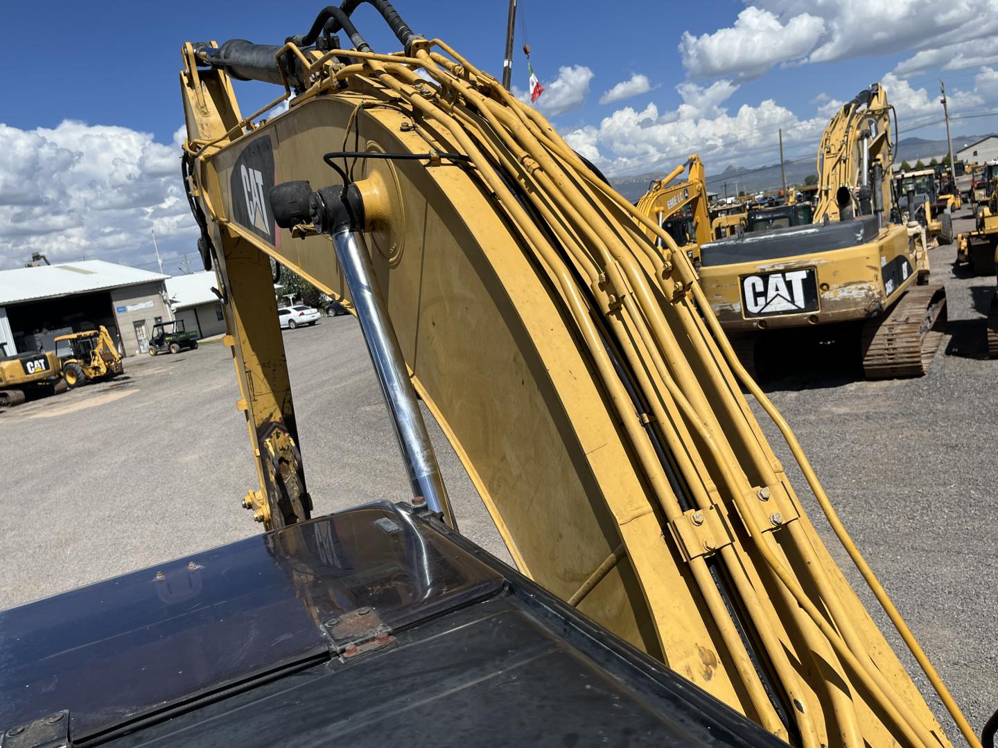 imagenes/INVOICE/2026/18954/Excavadora_Caterpillar_320EL_52.JPG