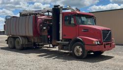 CAMION VACTOR VOLVO VHD