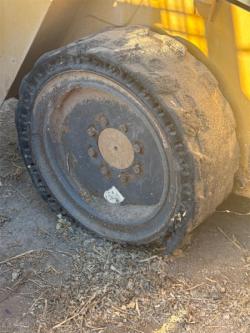 MINICARGADOR CATERPILLAR 226D