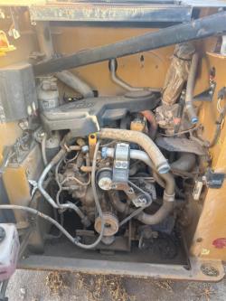 MINICARGADOR CATERPILLAR 226D
