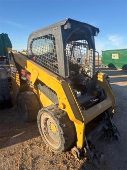 MINICARGADOR CATERPILLAR 226D