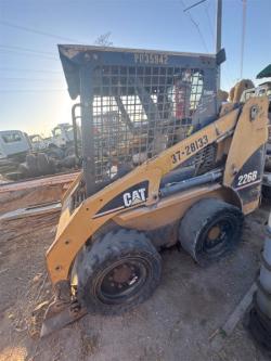 MINICARGADOR CATERPILLAR 226B