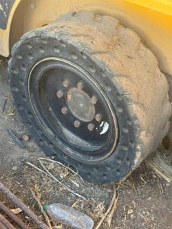 MINICARGADOR CATERPILLAR 226B