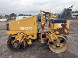 COMPACTADOR CATERPILLAR CB-224C