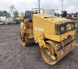 COMPACTADOR CATERPILLAR CB-224C