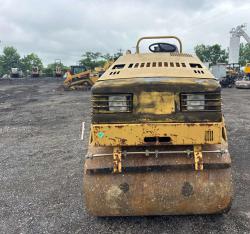 COMPACTADOR CATERPILLAR CB-224C