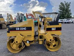 Compactador Caterpillar CB-224C
