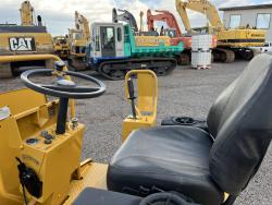 Compactador Caterpillar CB-224C
