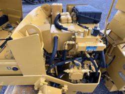 Compactador Caterpillar CB-224C