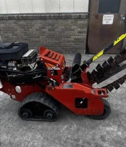 ZANJADORA DITCH WITCH RT16