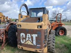 MINICARGADOR CATERPILLAR 248