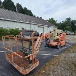 ASCENSOR JLG E400AJPN