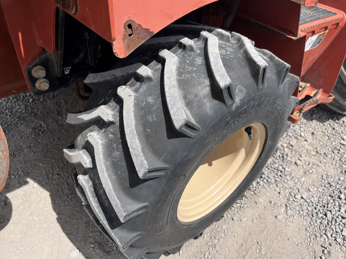 imagenes/INVOICE/2026/19066/ZANJADORA_DITCH_WITCH_RT45_19.JPG