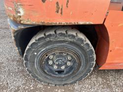 Montacarga Toyota 7FDU35
