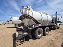 CAMION VACTOR PETERBILT 340