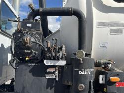 Camion de Presion de Vacio Peterbilt 340 dot 407/412