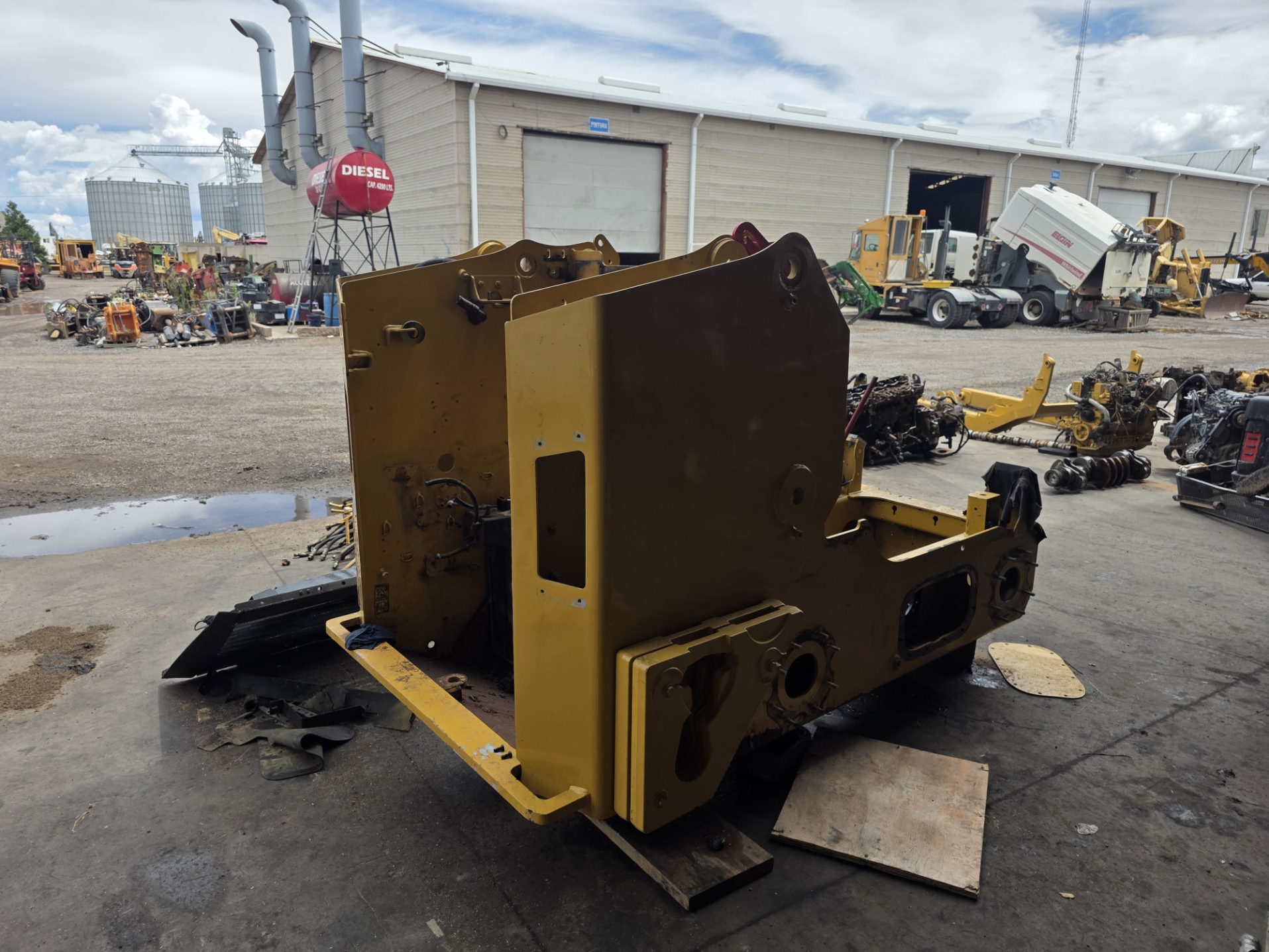 imagenes/INVOICE/2026/19081/MINICARGADOR_CATERPILLAR_246D_PARA_REFACCIONES_4.jpg