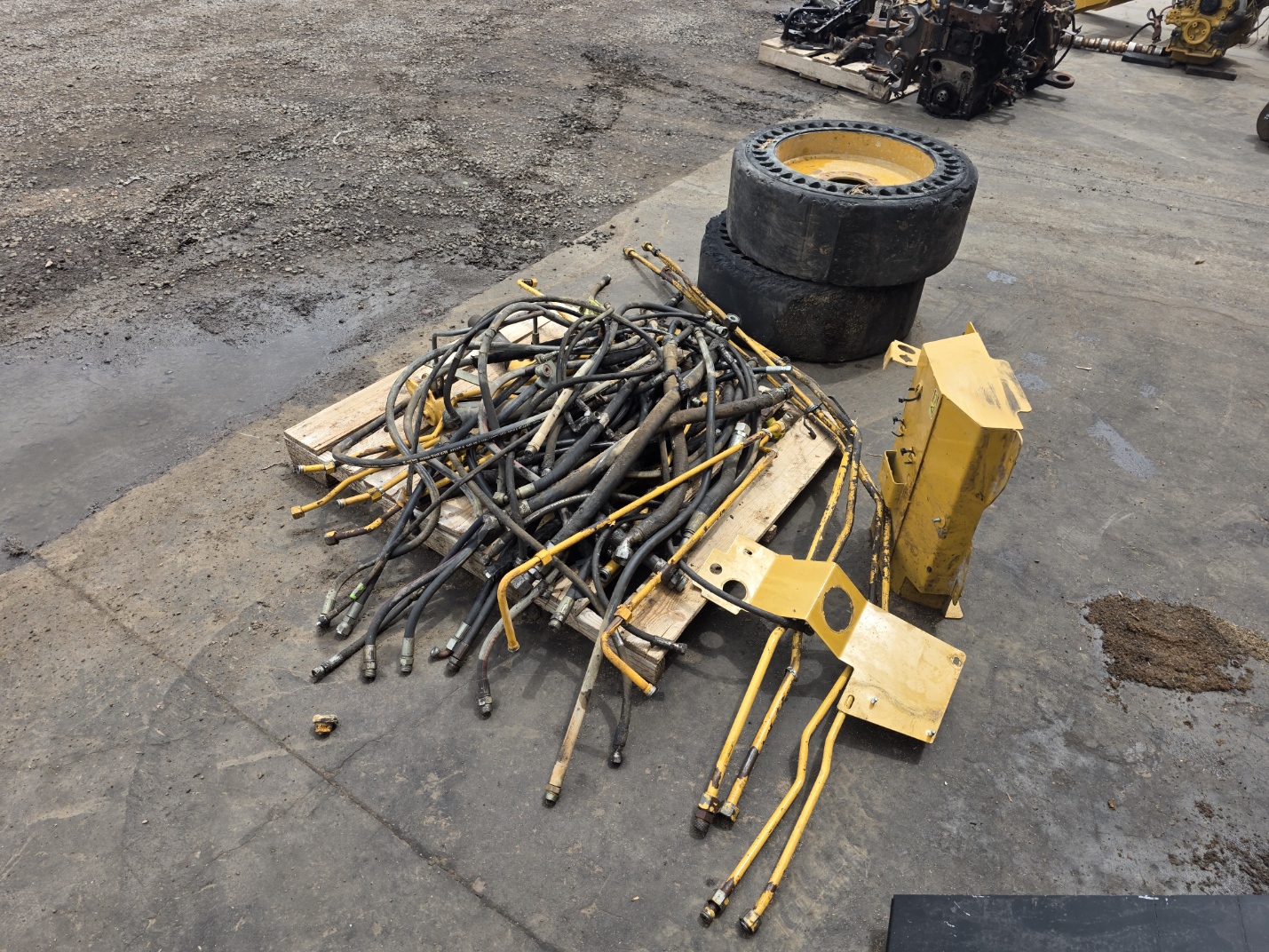 imagenes/INVOICE/2026/19081/MINICARGADOR_CATERPILLAR_246D_PARA_REFACCIONES_6.jpg