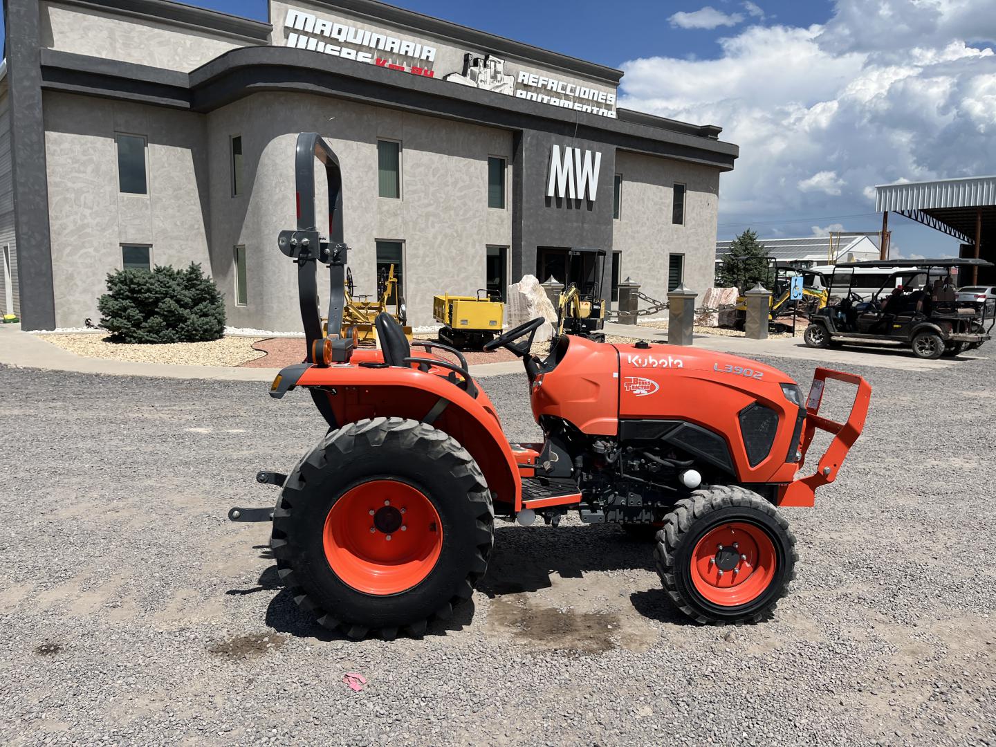 imagenes/INVOICE/2026/19104/KUBOTA_L3902HST_7.JPG