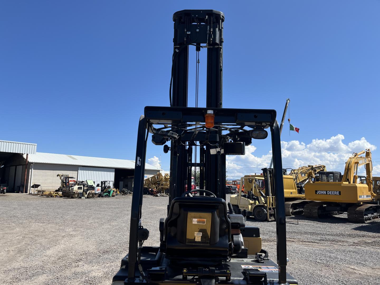 imagenes/INVOICE/2026/19107/Montacarga_Landoll_B40VAC__15.JPG