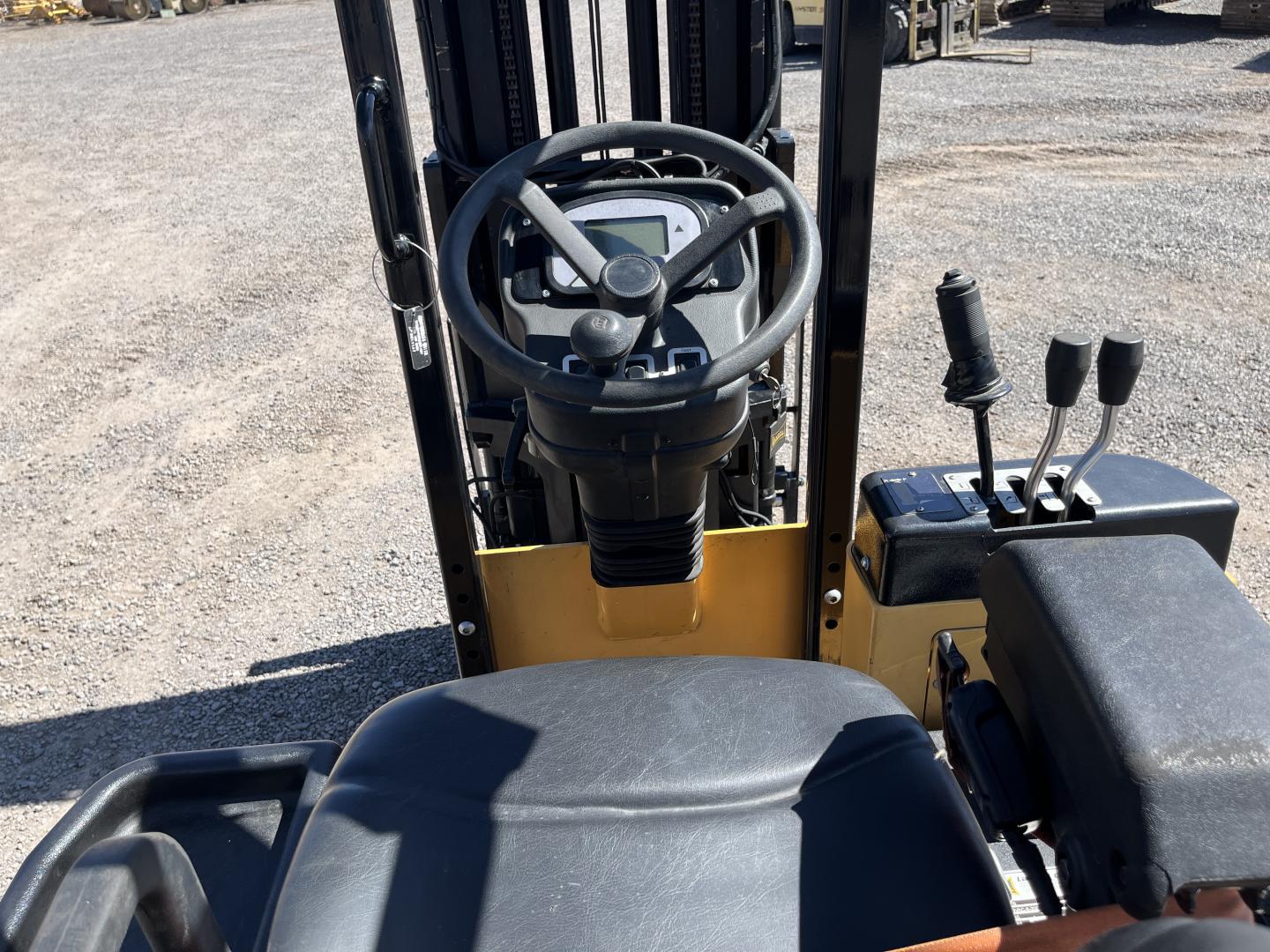 imagenes/INVOICE/2026/19107/Montacarga_Landoll_B40VAC__16.JPG