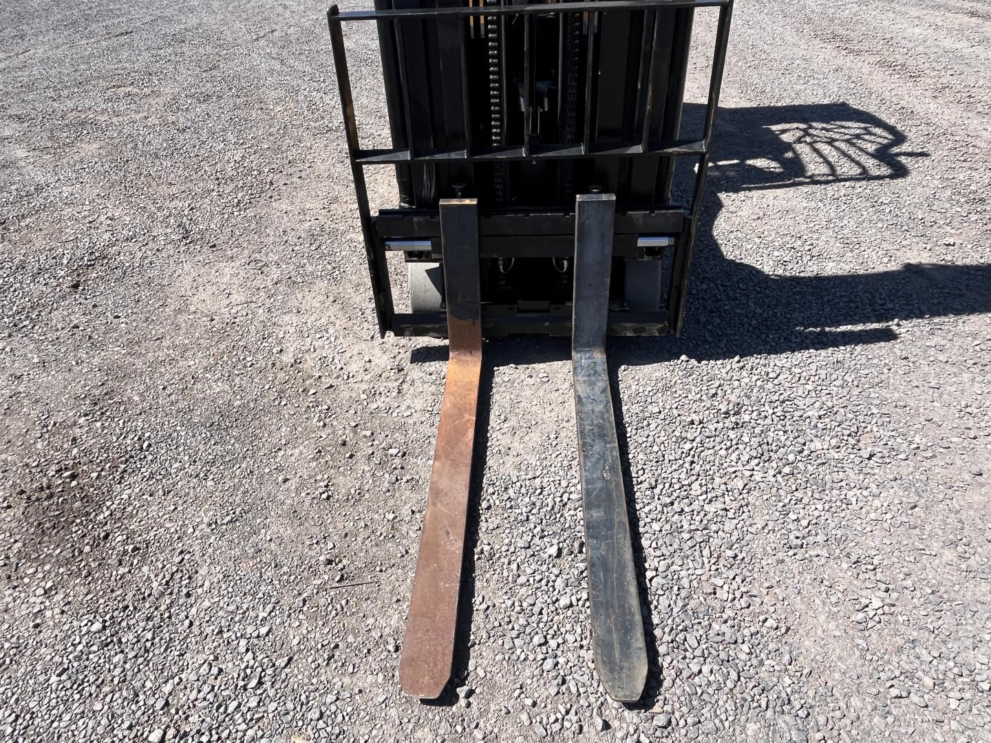 imagenes/INVOICE/2026/19107/Montacarga_Landoll_B40VAC__21.JPG