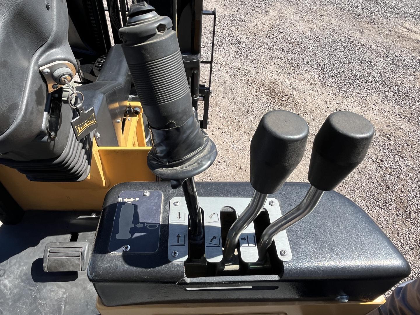 imagenes/INVOICE/2026/19107/Montacarga_Landoll_B40VAC__28.JPG
