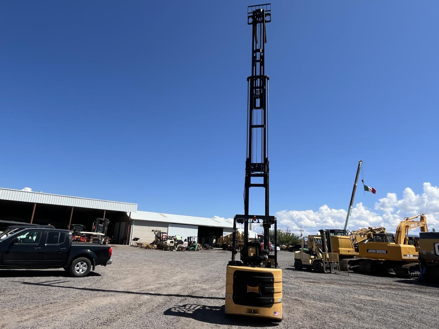 imagenes/INVOICE/2026/19107/Montacarga_Landoll_B40VAC__3.JPG