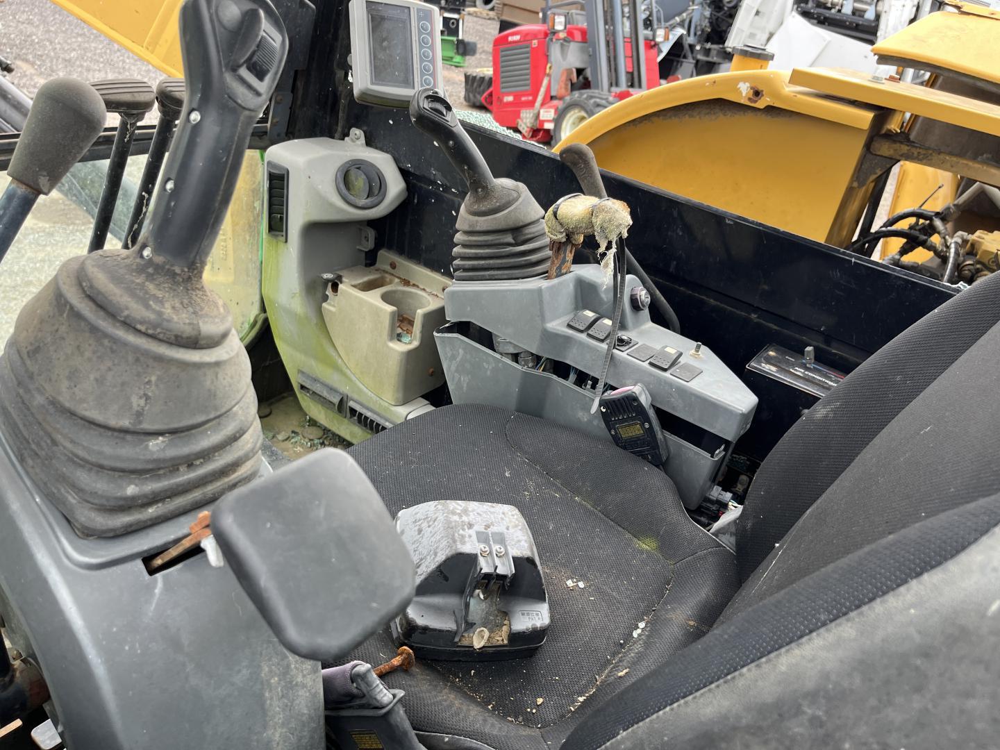 imagenes/INVOICE/2026/19109/CATERPILLAR_308E_8.JPG