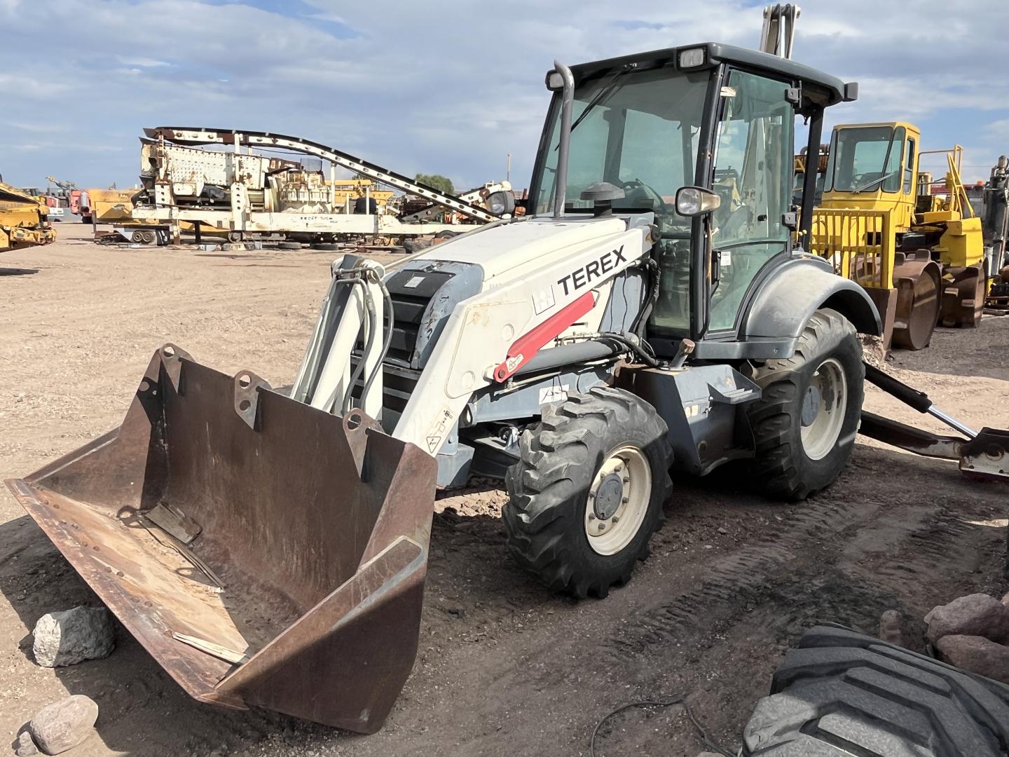 imagenes/INVOICE/2026/19120/Retroexcavadora_Terex_TX760B_17.JPG