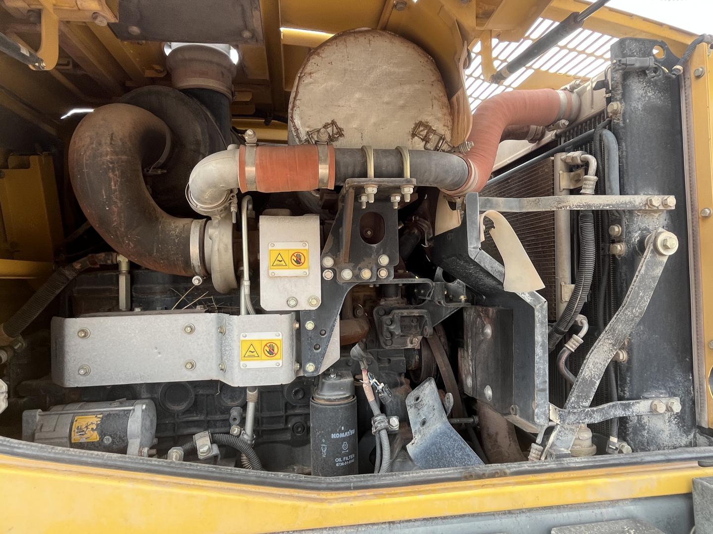 imagenes/INVOICE/2026/19121/Cargador_frontal_Komatsu_WA250_12.JPG