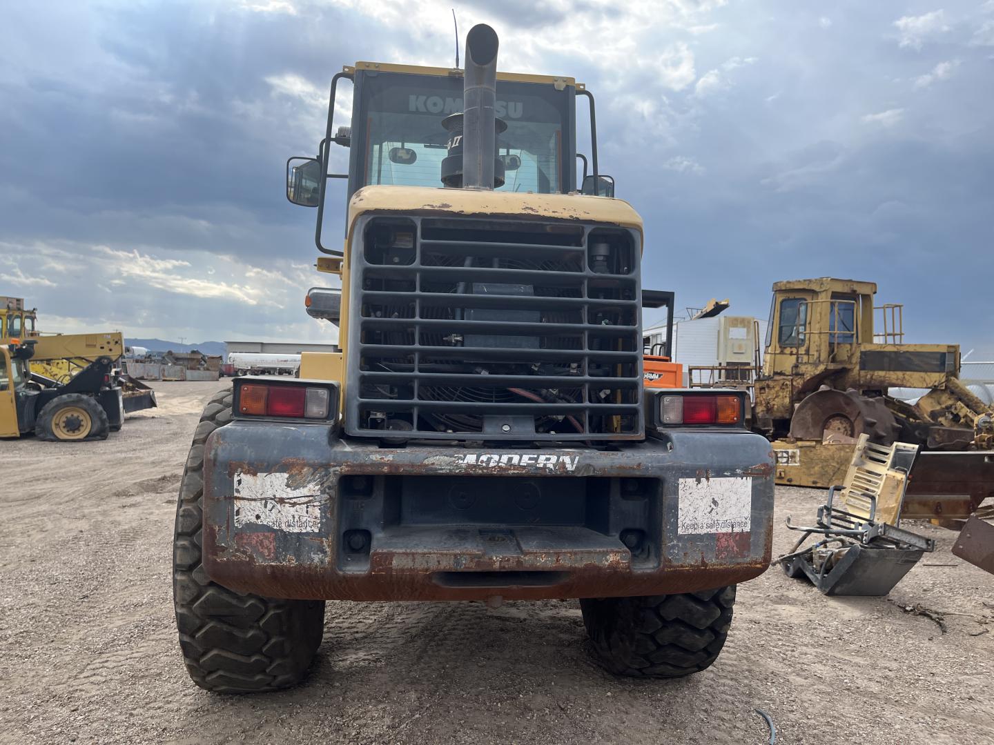 imagenes/INVOICE/2026/19121/Cargador_frontal_Komatsu_WA250_7.JPG