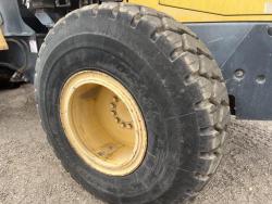 Cargador frontal Komatsu WA250