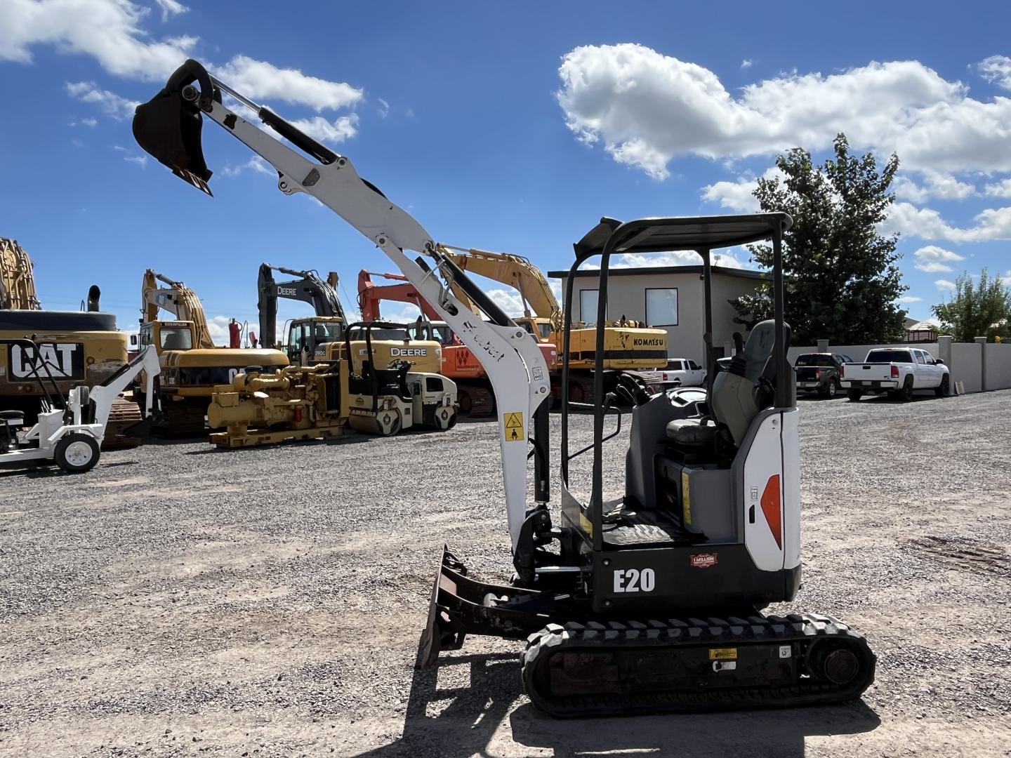imagenes/INVOICE/2026/19134/Miniexcavadora_Bobcat_E20_14.JPG