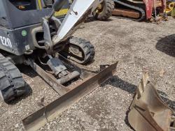 MINIEXCAVADORA BOBCAT E20