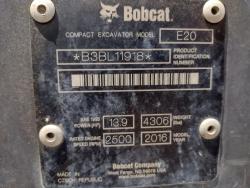MINIEXCAVADORA BOBCAT E20