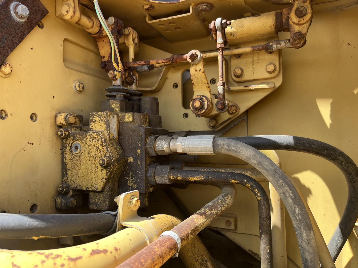imagenes/INVOICE/2026/19155/Topador_frontal_Caterpillar_D5H_14.JPG