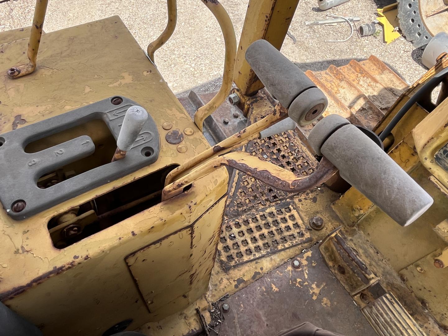 imagenes/INVOICE/2026/19155/Topador_frontal_Caterpillar_D5H_26.JPG