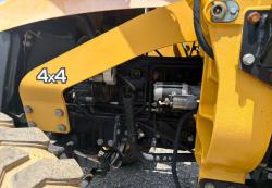 RETROEXCAVADORA JOHN DEERE 110