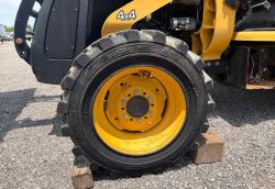 RETROEXCAVADORA JOHN DEERE 110
