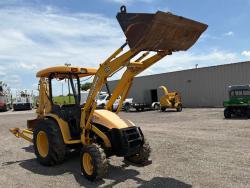 RETROEXCAVADORA JOHN DEERE 110