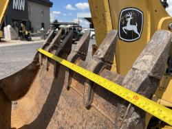 Retroexcavadora John Deere 110