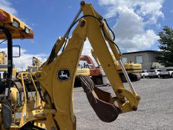 Retroexcavadora John Deere 110