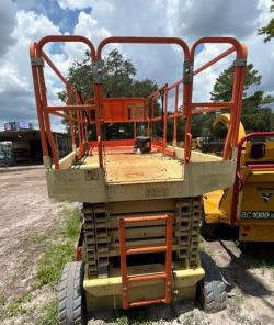 ASCENSOR TIPO TIJERA JLG 4069LE