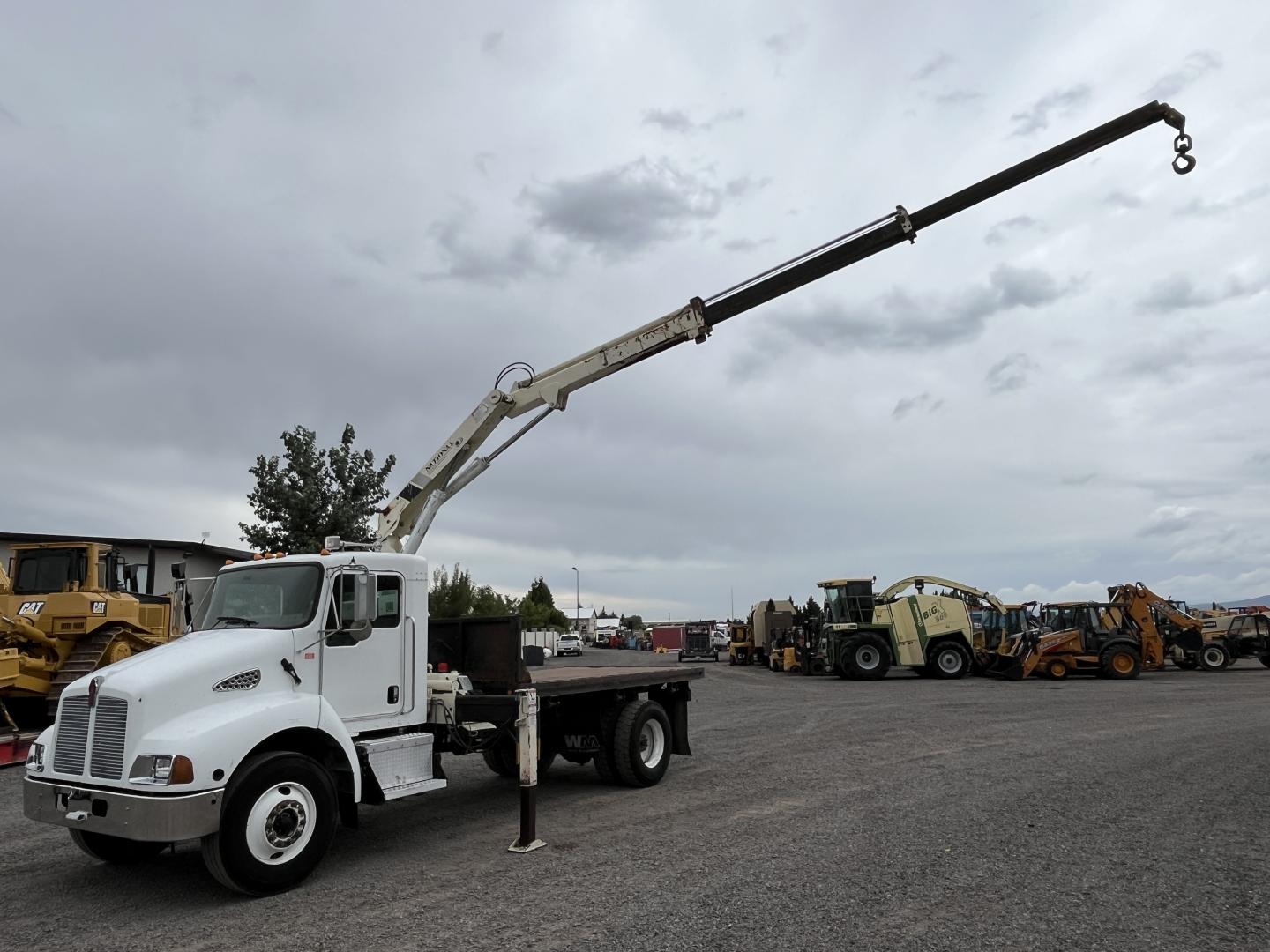 imagenes/INVOICE/2026/19166/Camion_Kenworth_T300_con_grua_National_Crane_serie_N50_50.JPG