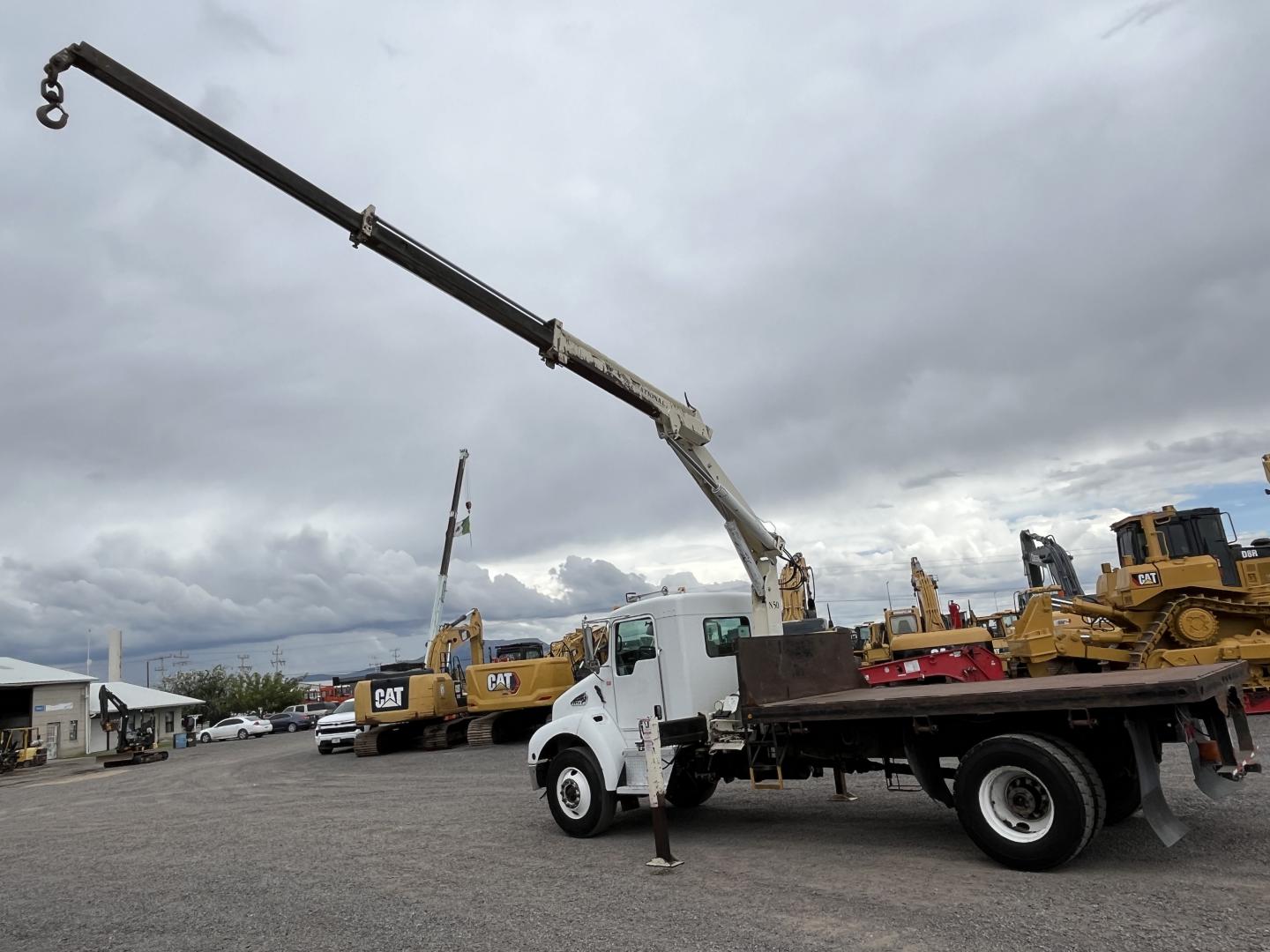 imagenes/INVOICE/2026/19166/Camion_Kenworth_T300_con_grua_National_Crane_serie_N50_51.JPG