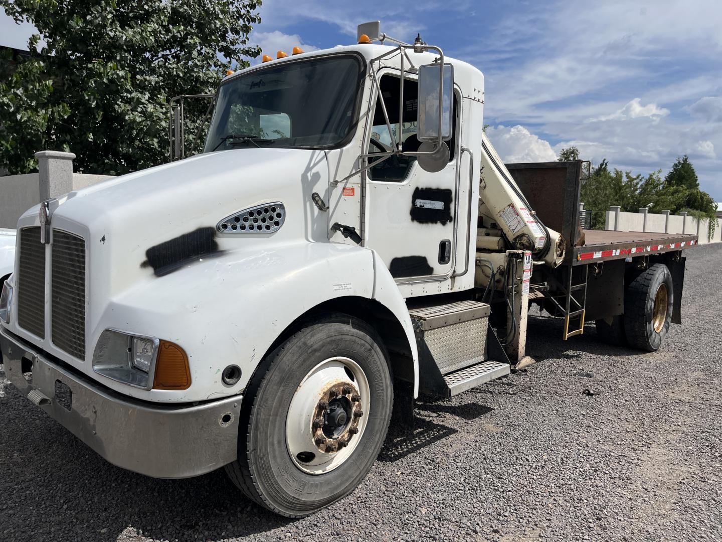imagenes/INVOICE/2026/19166/Camion_Kenworth_T300_con_grua_National_Crane_series_N50_16.JPG