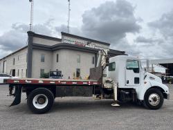 Camion Kenworth T300 con grua National Crane serie N50